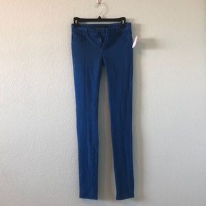 RESEARCHdevelopment Blue Jeans